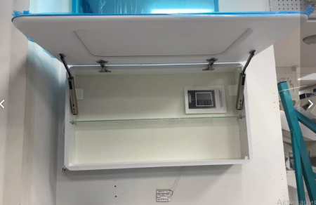 Зеркало шкаф ш900 в530 Tokio  с сенсором и розеткой мвк010