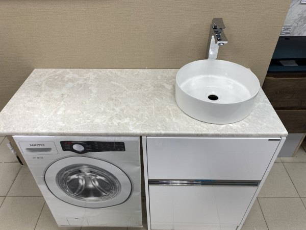 Столешница 120*50(55) бежевая отверстие справа